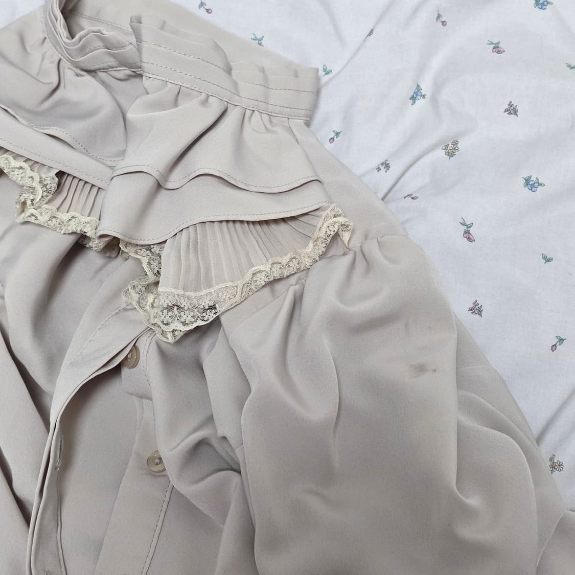 빈티지)라떼히메갸루 프릴 공겜여주 양복로리타 로맨틱 레이스 블라우스 상품이미지6