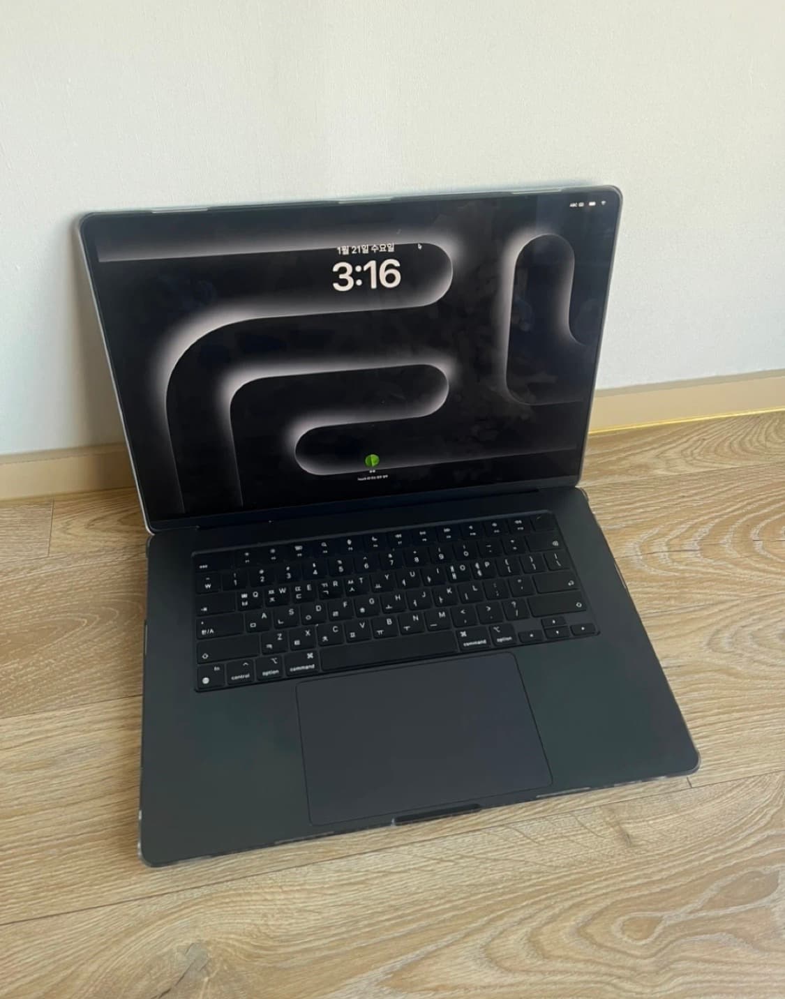 맥북 m2 에어 미드나이트 15인치 상품이미지1