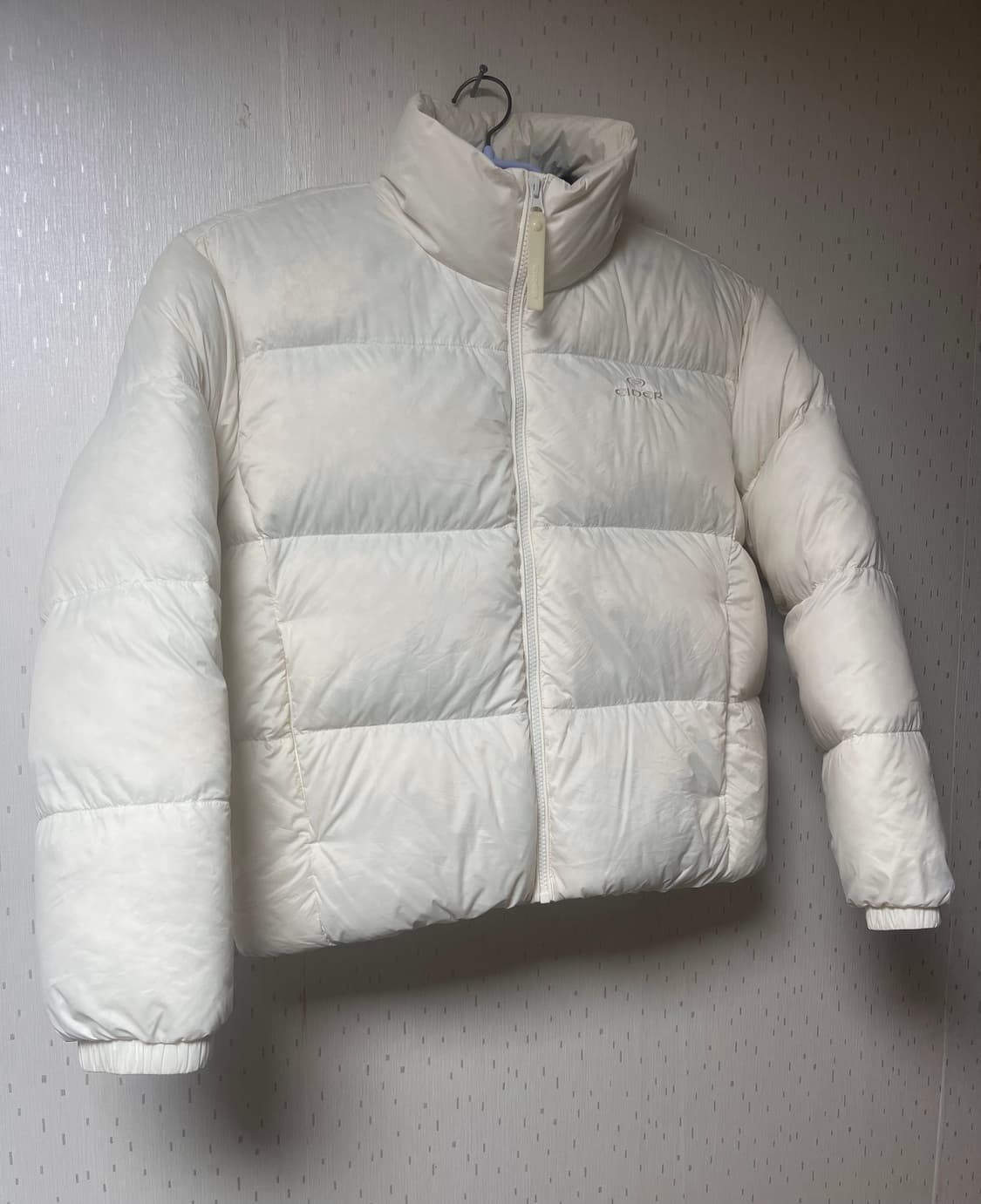 아이더 정품 여성용 장원영 구스다운 패딩 상품이미지3