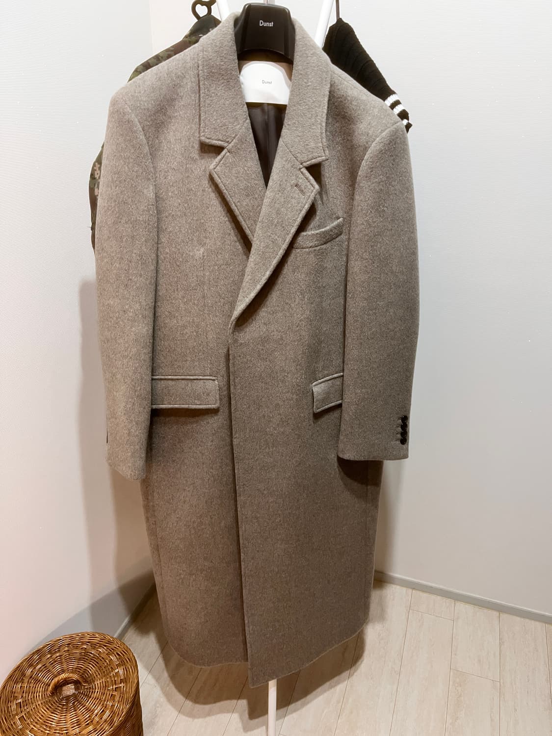 던스트 코트 상품이미지1