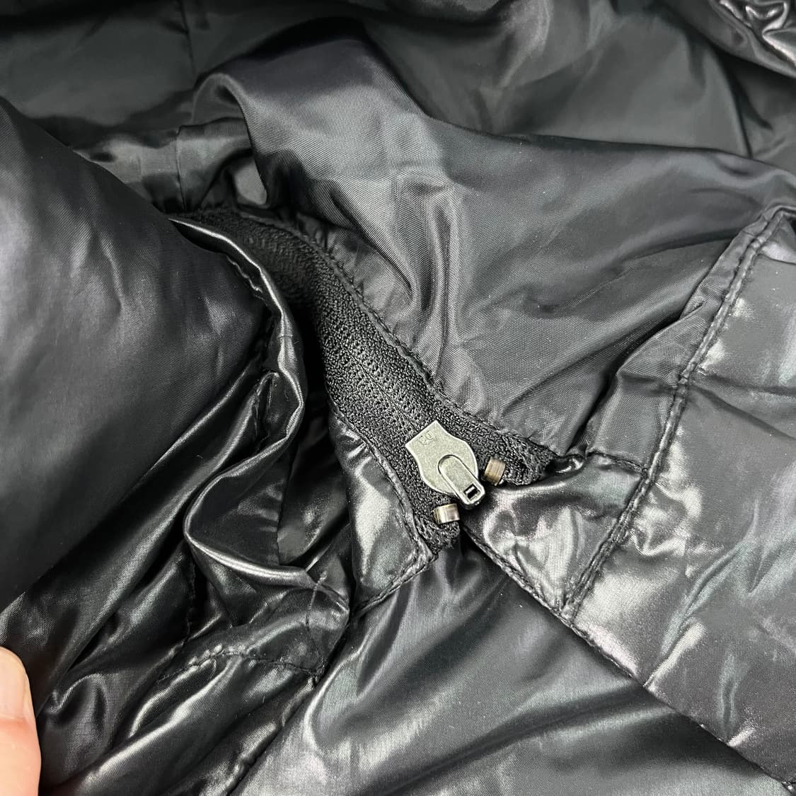 95 나이키 맨유 유광 구스 패딩 상품이미지4