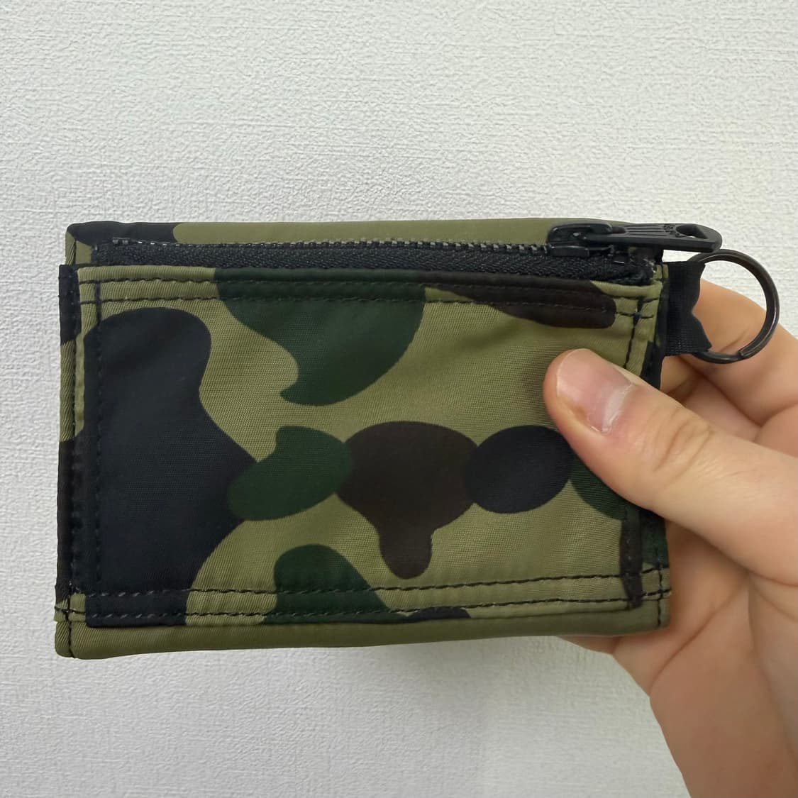 베이프X포터 지갑 판매합니다. 상품이미지2