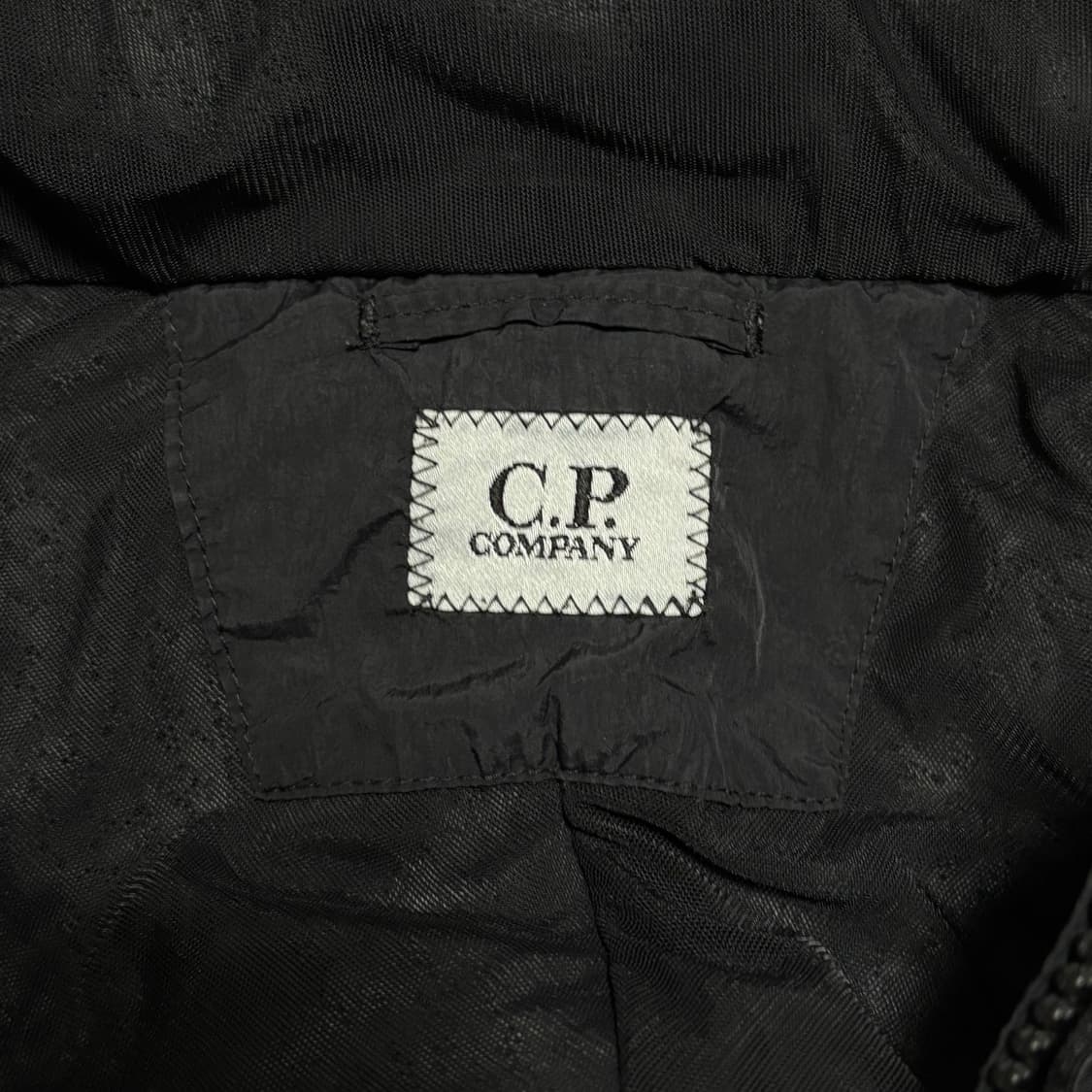 100 C.P. 컴퍼니 나다 쉘 후드 패딩 상품이미지4