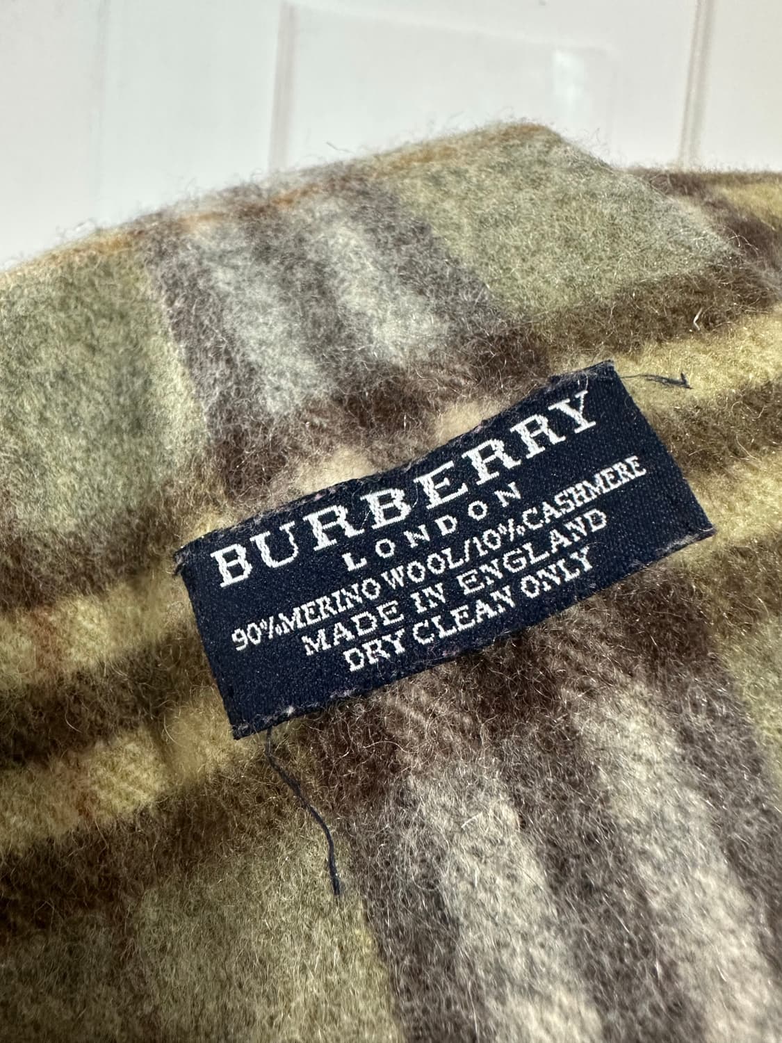 버버리 울 캐시미어 머플러 상품이미지3