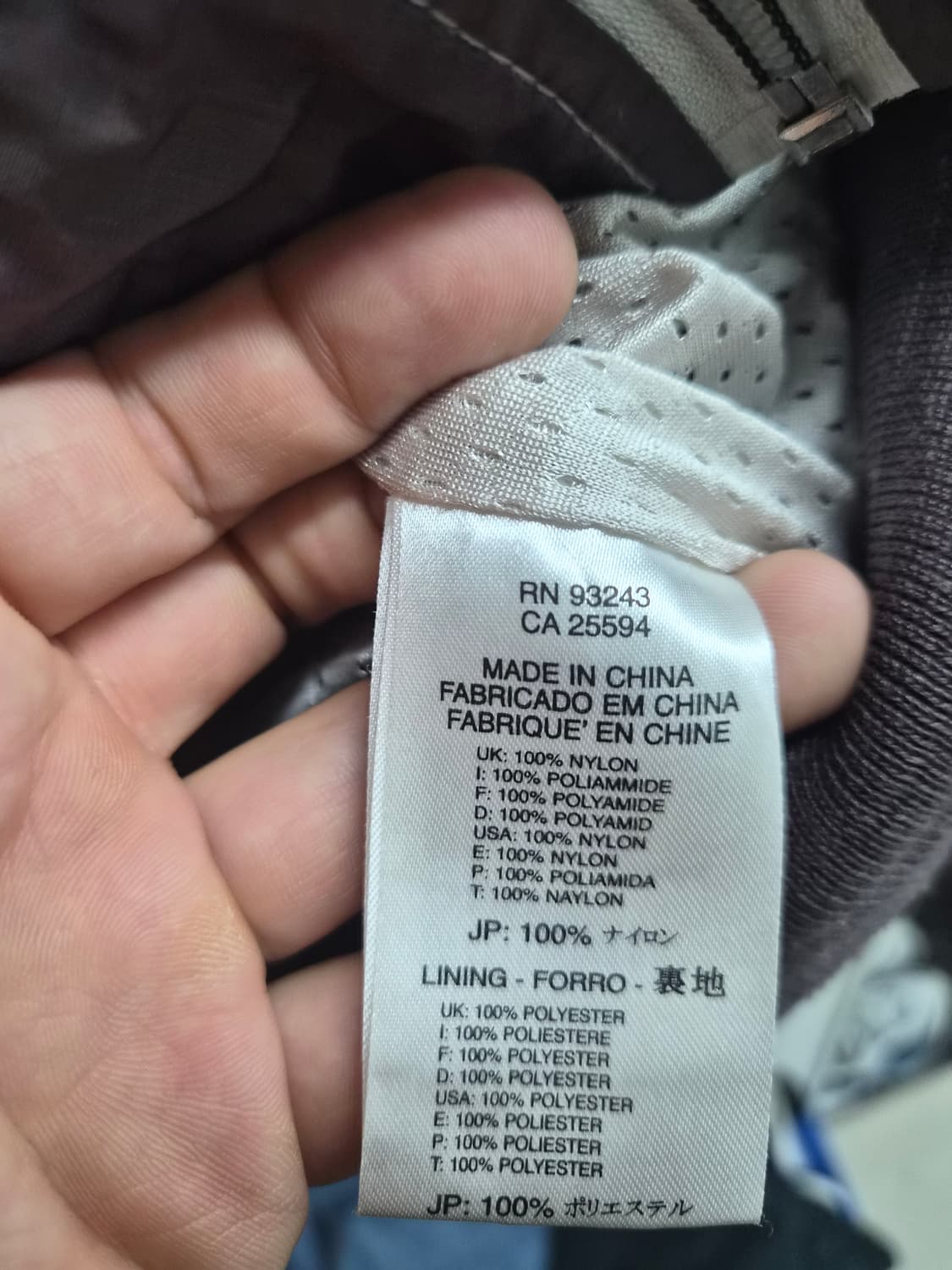 XL) 55DSL 디젤 그라데이션 점퍼 팝니다 상품이미지5