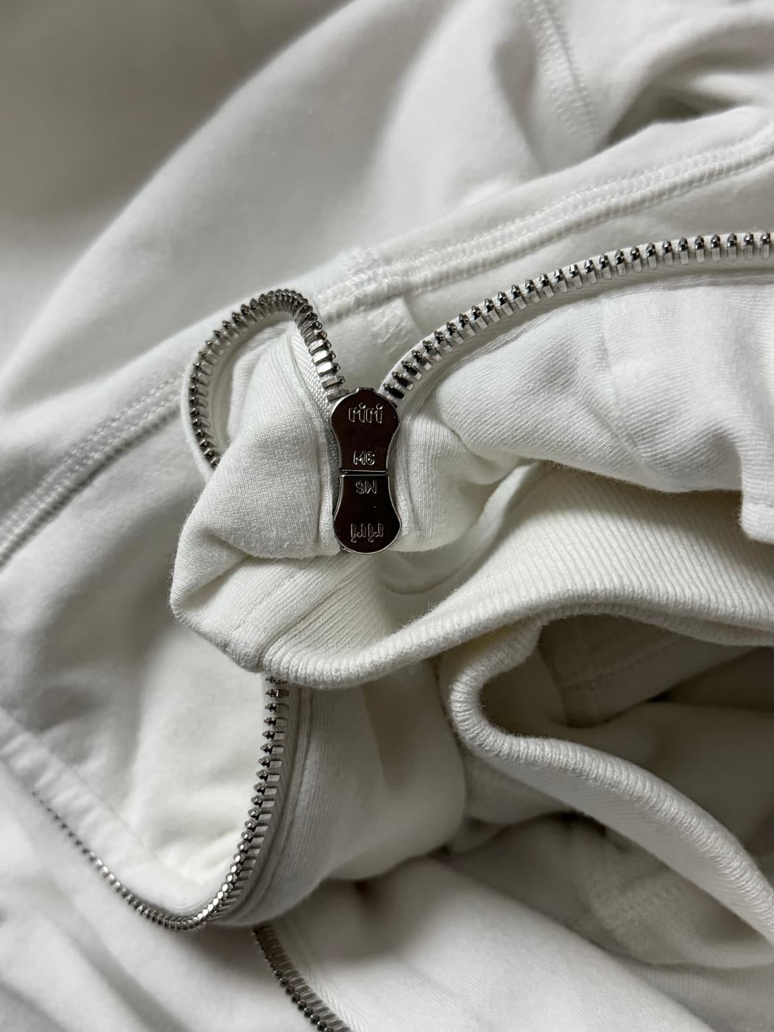 프라다 스포츠 하이넥 집업 자켓 상품이미지7