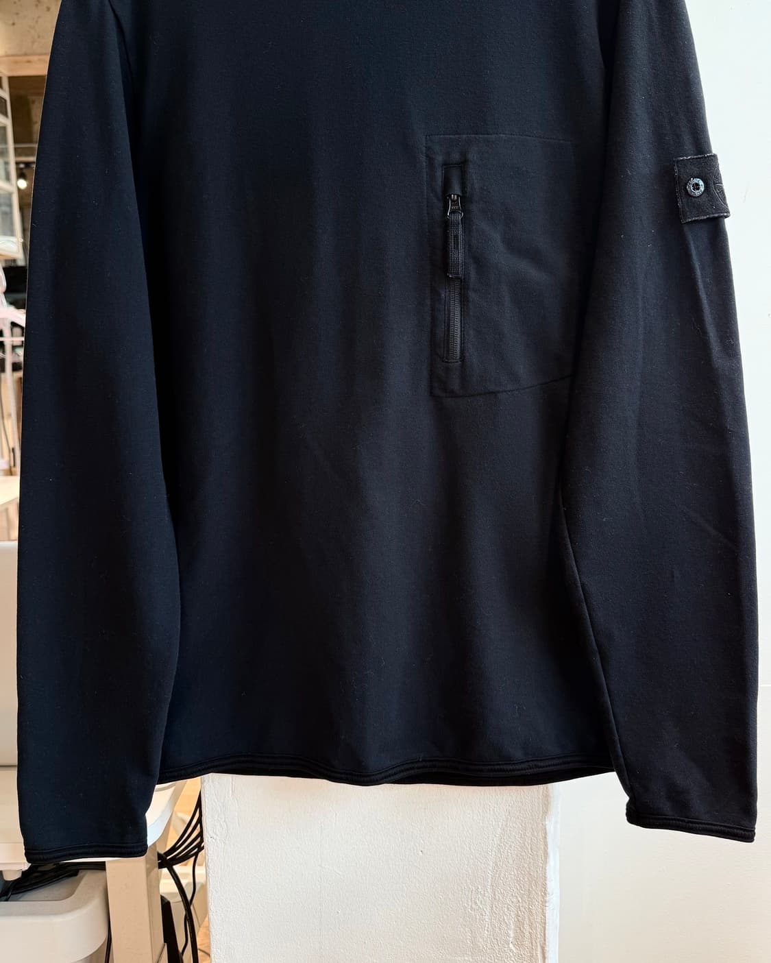 스톤아일랜드 블랙 고스트피스 롱슬리브 맨투맨 상품이미지6