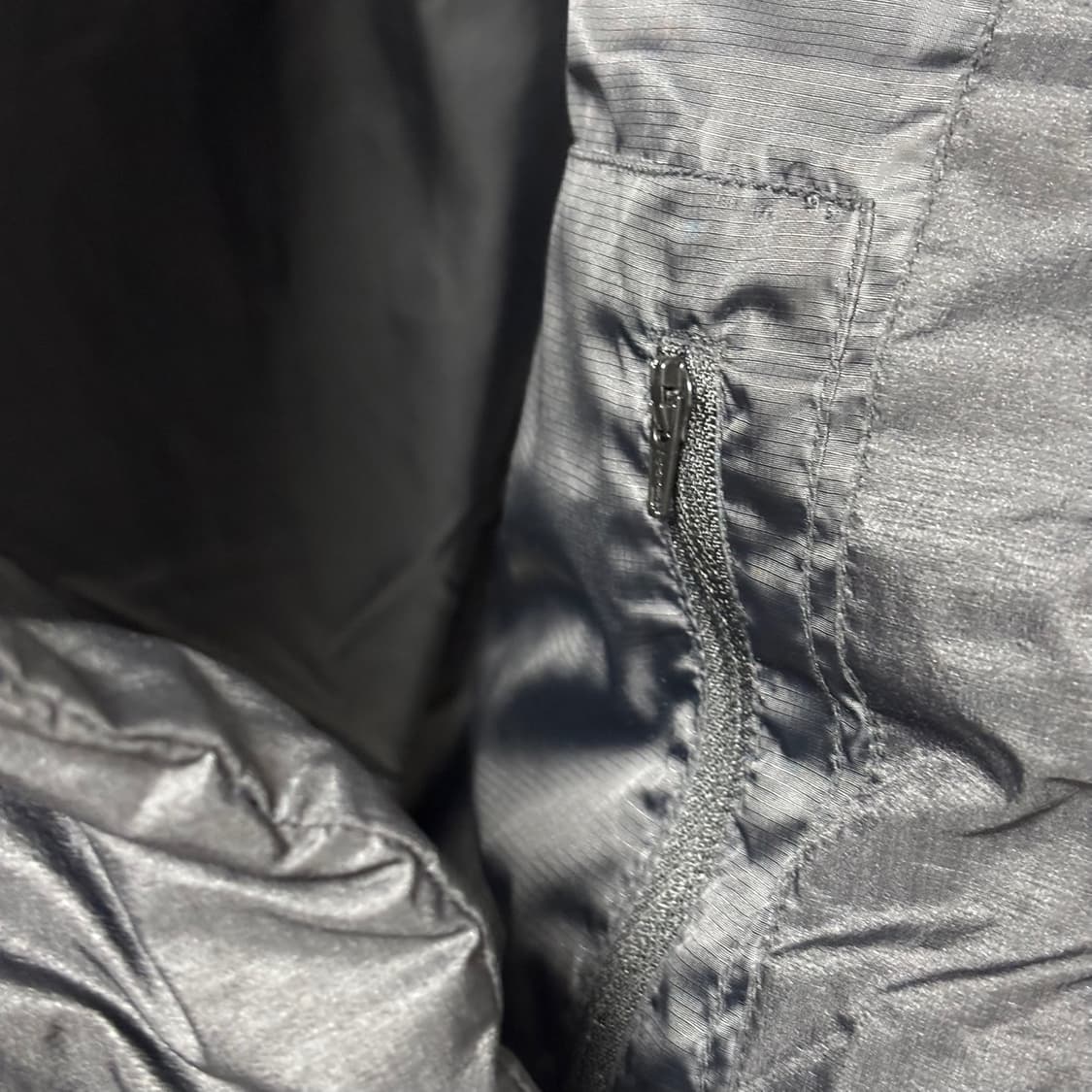 2) URU 우루 24FW 나일론 다운 베스트 상품이미지5