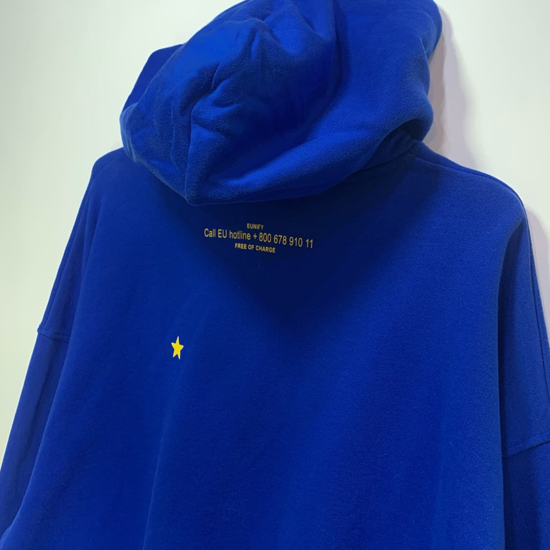 수베니어 오피셜 후드티 상품이미지3