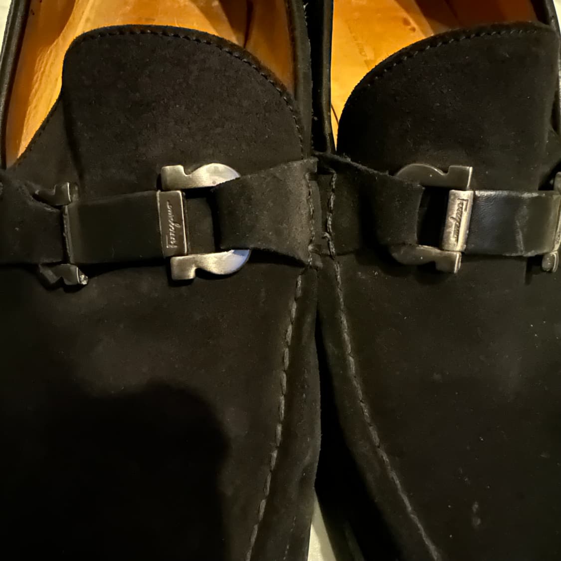 페라가모 Ferragamo 스웨이드 간치니 로퍼 상품이미지3