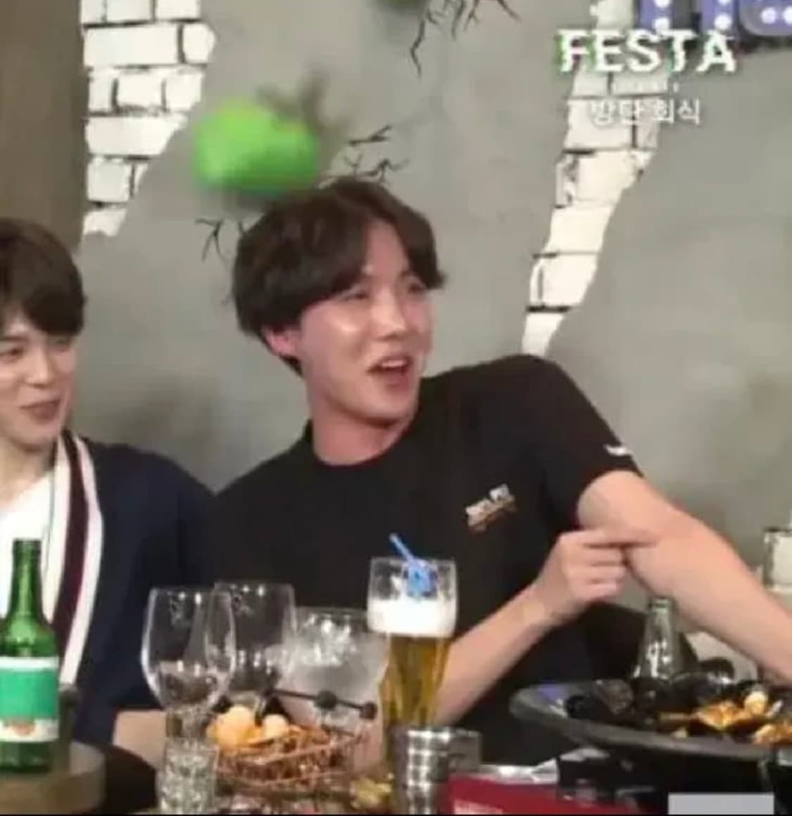 베트멍 반팔티(제이홉 착용) 상품이미지8