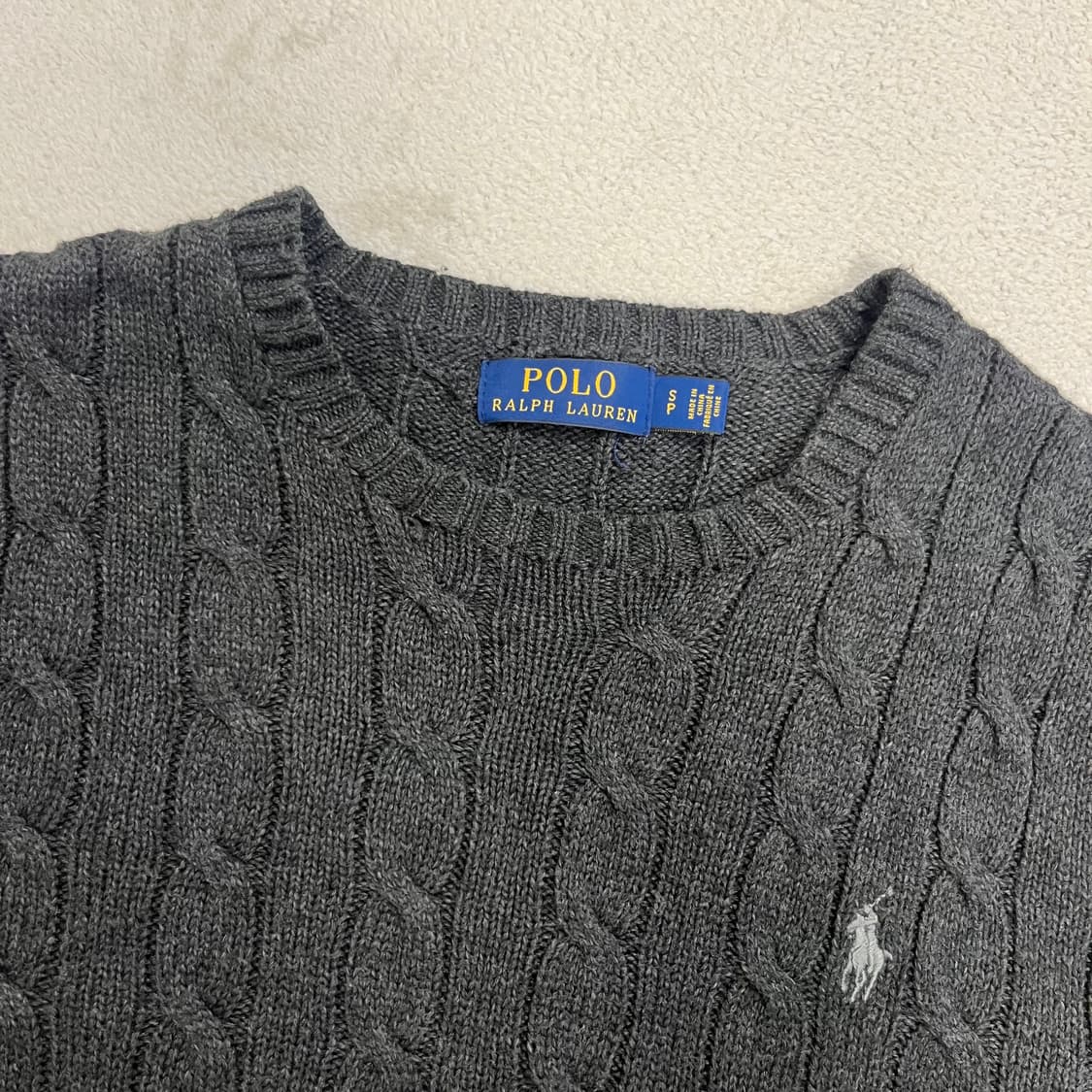 Polo charcoal cable knit 상품이미지6