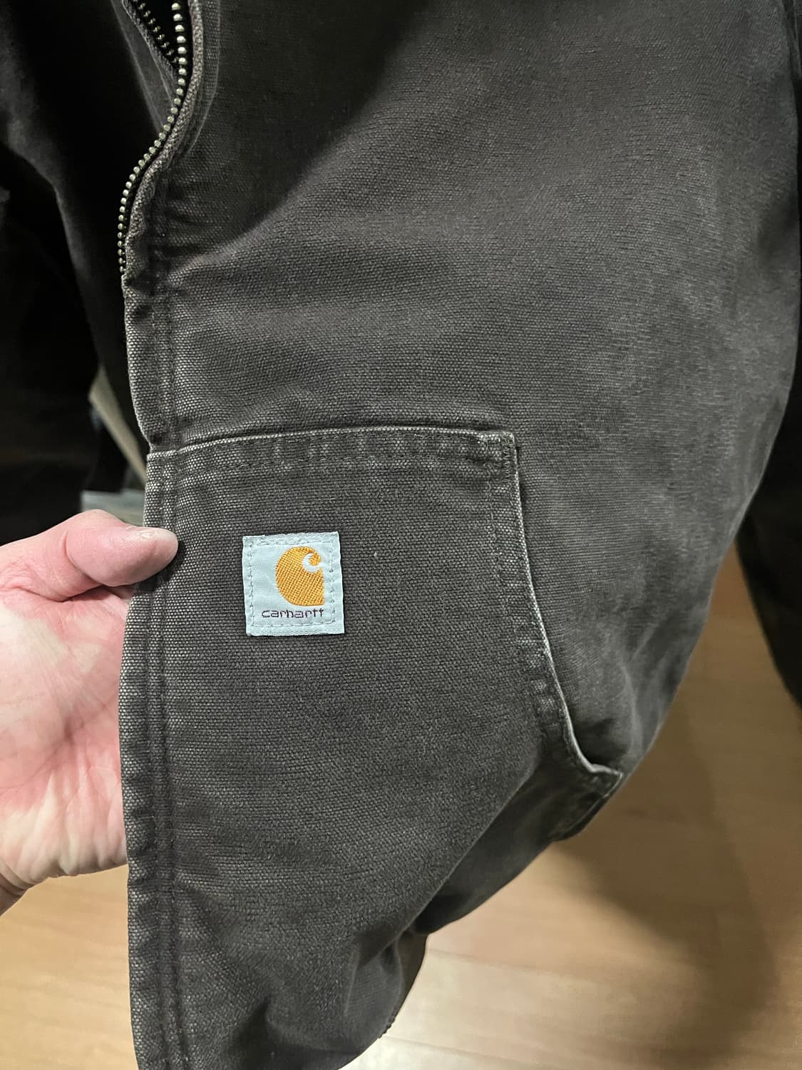 칼하트 WJ130 DKB 사이즈 M 팝니다 상품이미지6