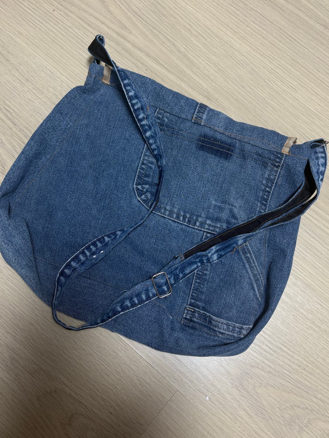 칼하트 데님 크로스백 상품이미지2