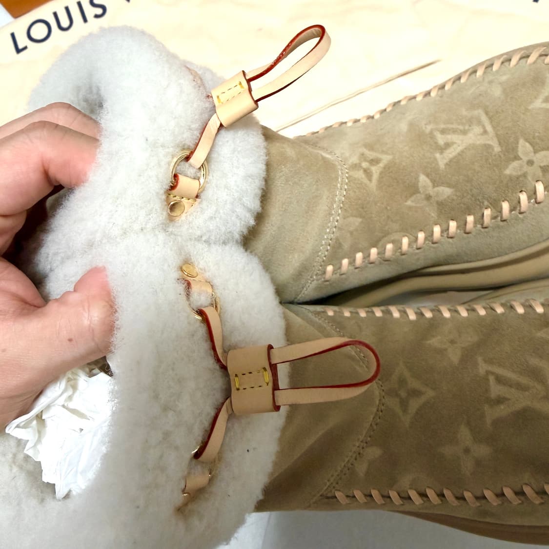 [백화점, 36size (240)]25FW 루이비통 코르티나 앵클 부츠  상품이미지5