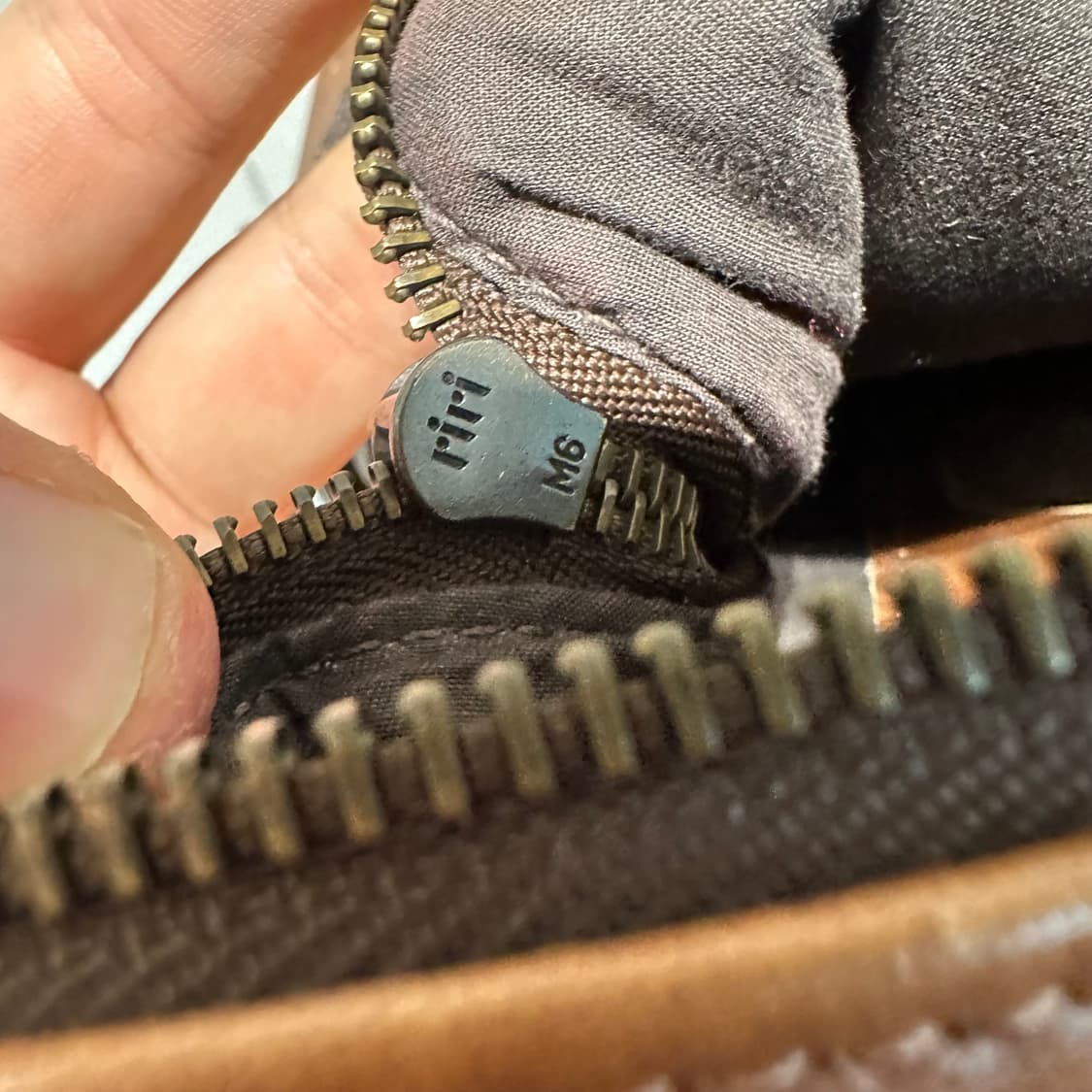 Jas mb riri지퍼 메일백 상품이미지9