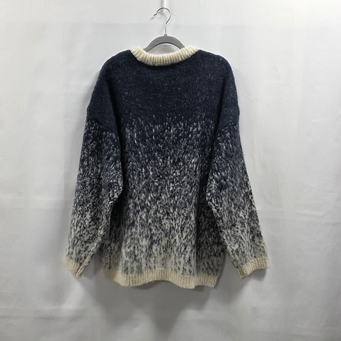 0145 니티드 KNITTED 그라데이션 헤어니트 L 공용 상품이미지2