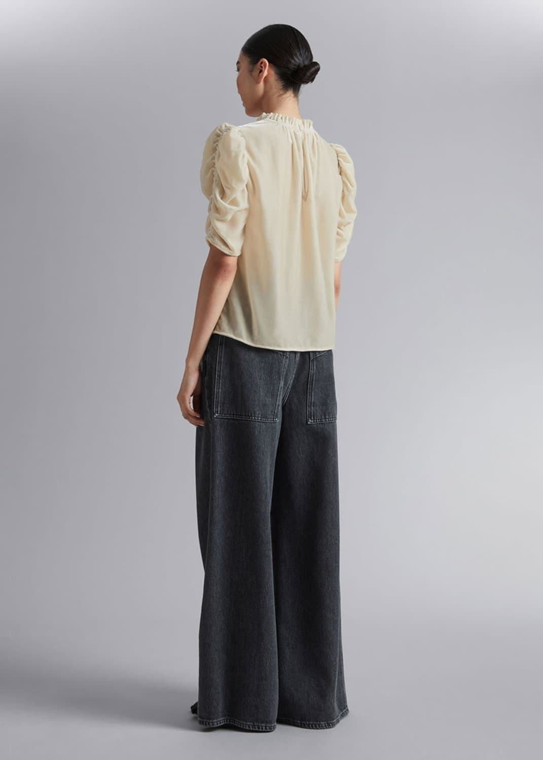 앤아더스토리즈 벨벳 탑 상품이미지3