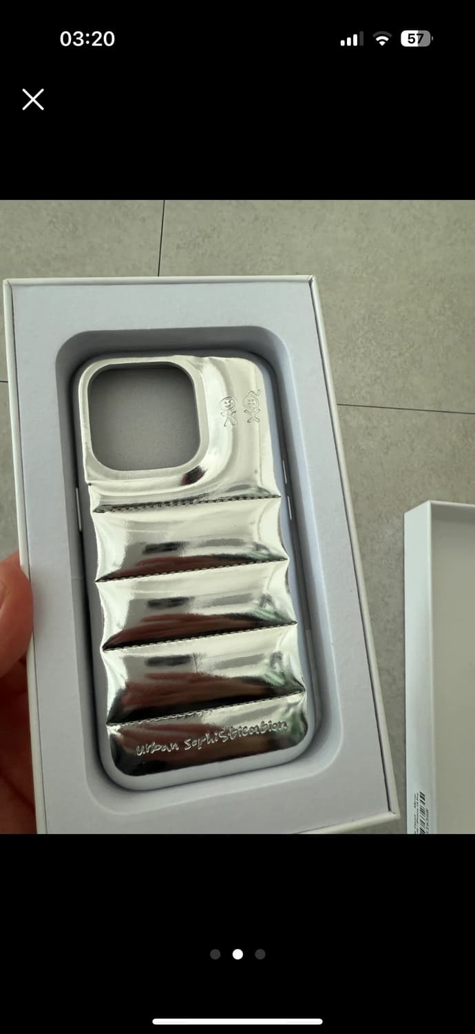 어반소피스티케이션 아이폰 16프로  상품이미지3