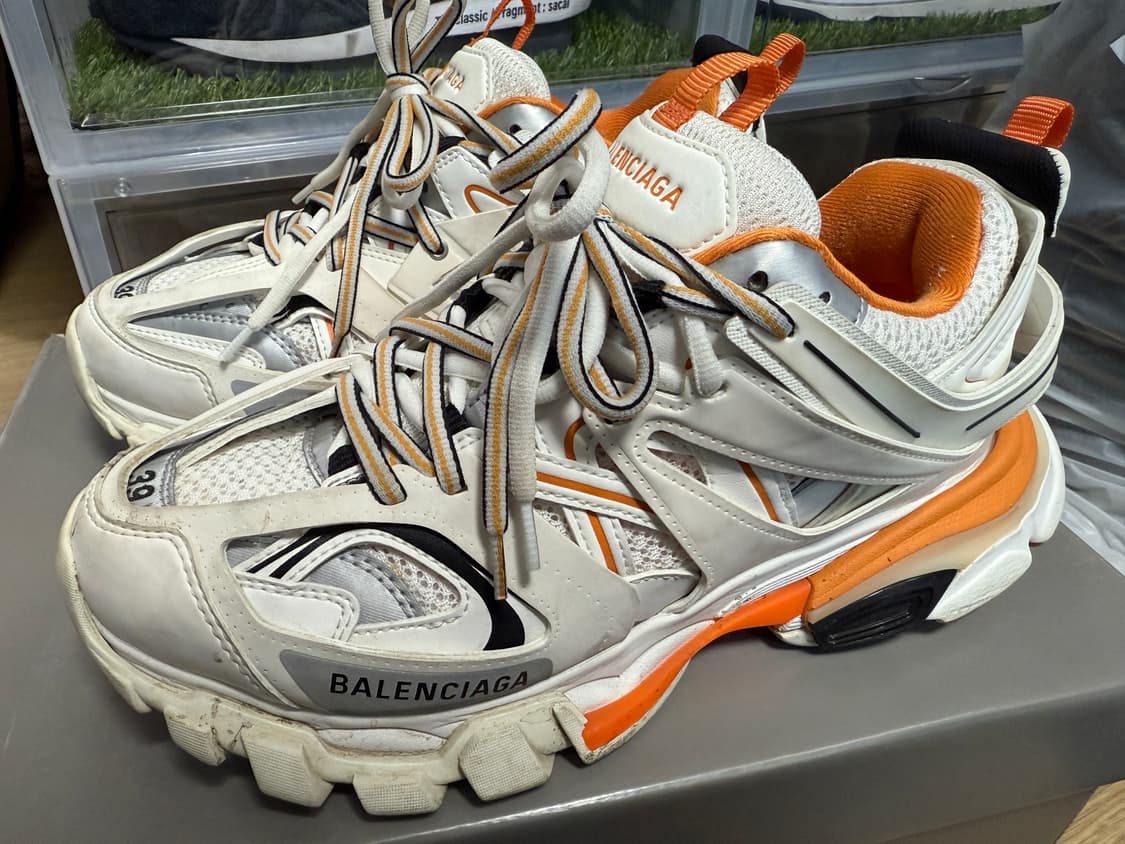 발렌시아가 트리플s 화이트오렌지 39(250~255) 상품이미지1