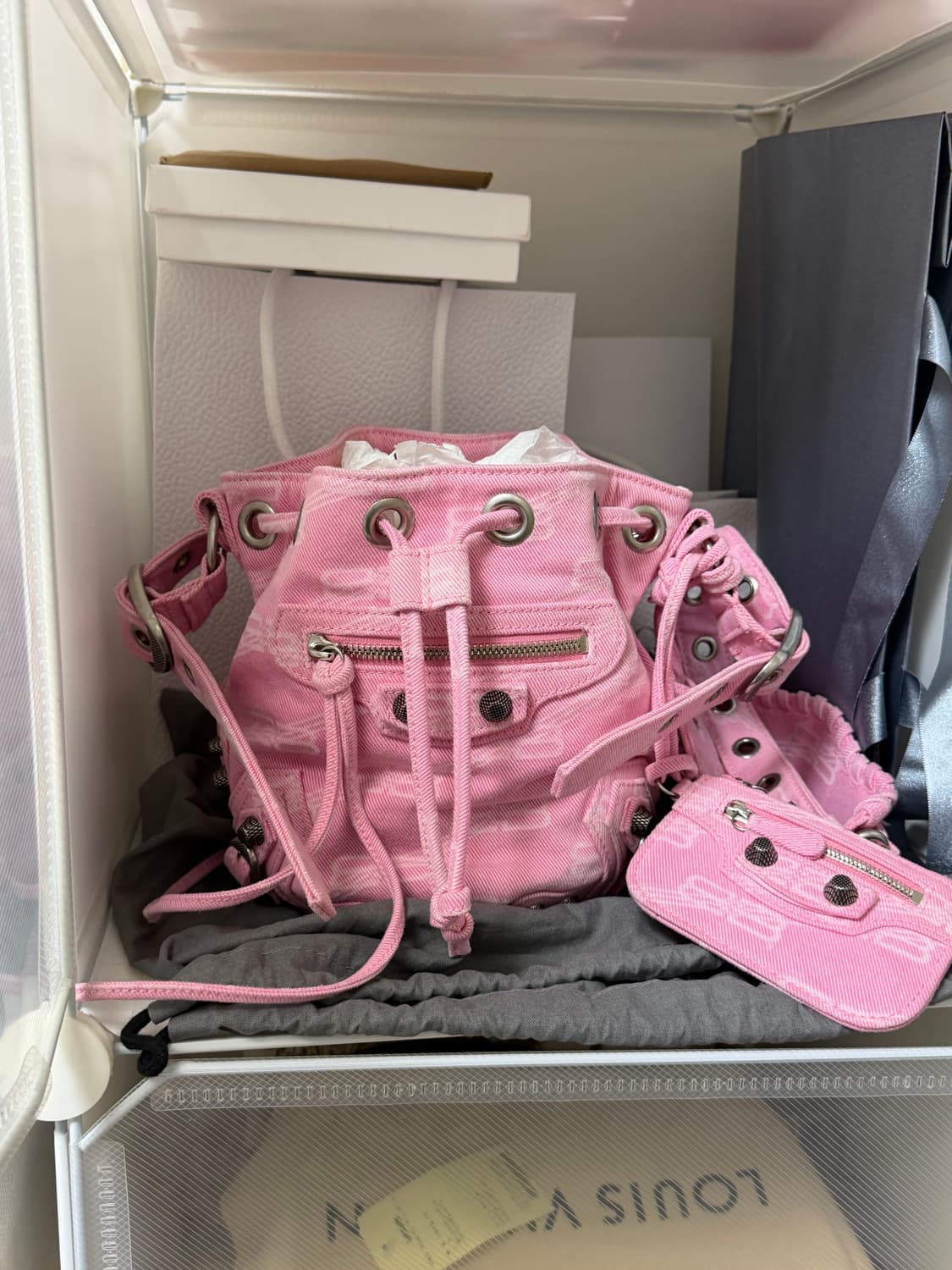 1회착용) 정품 발렌시아가 버킷백 xs 상품이미지1