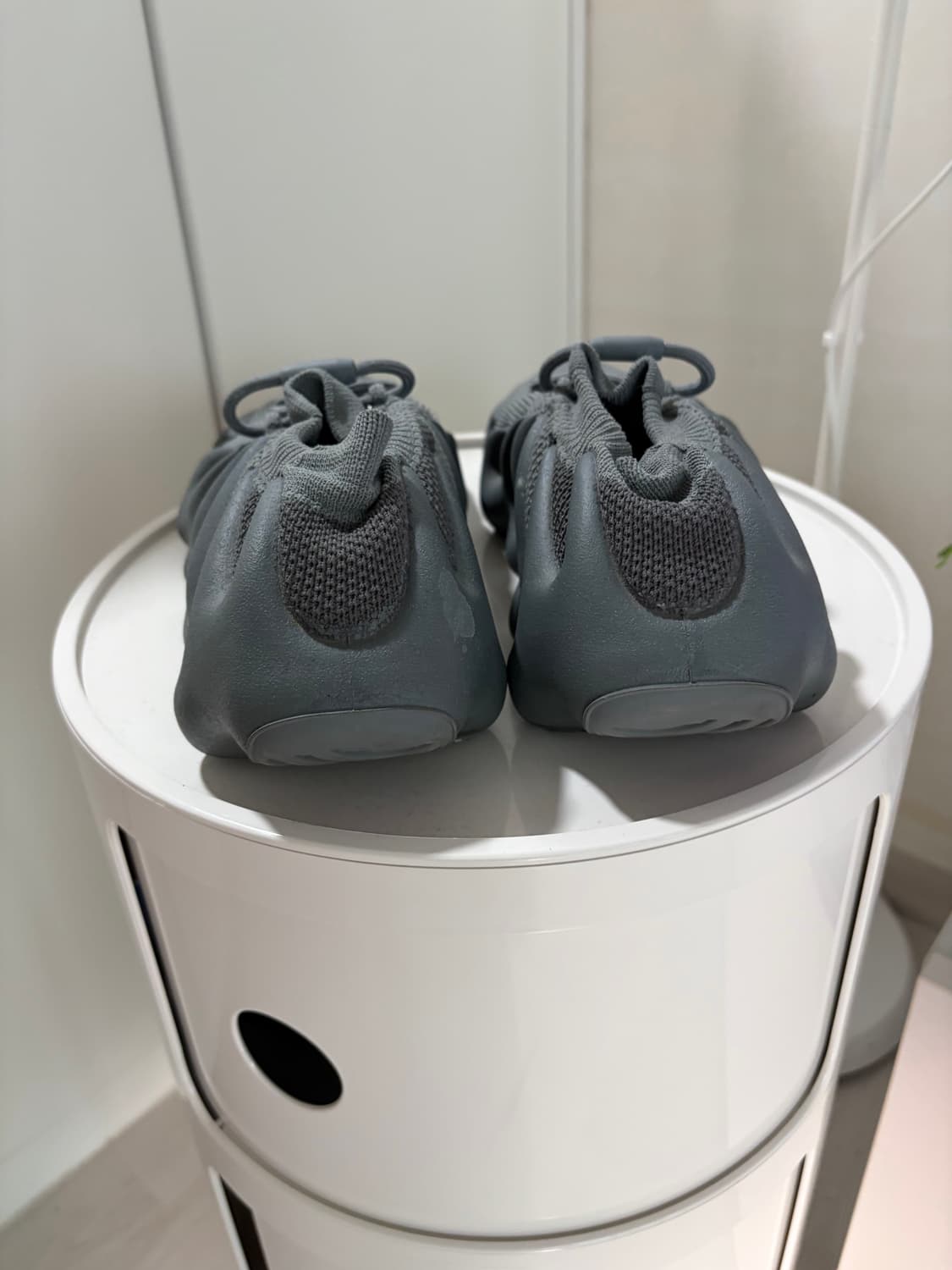 아디다스 이지 450 그레이 270팝니다 상품이미지2