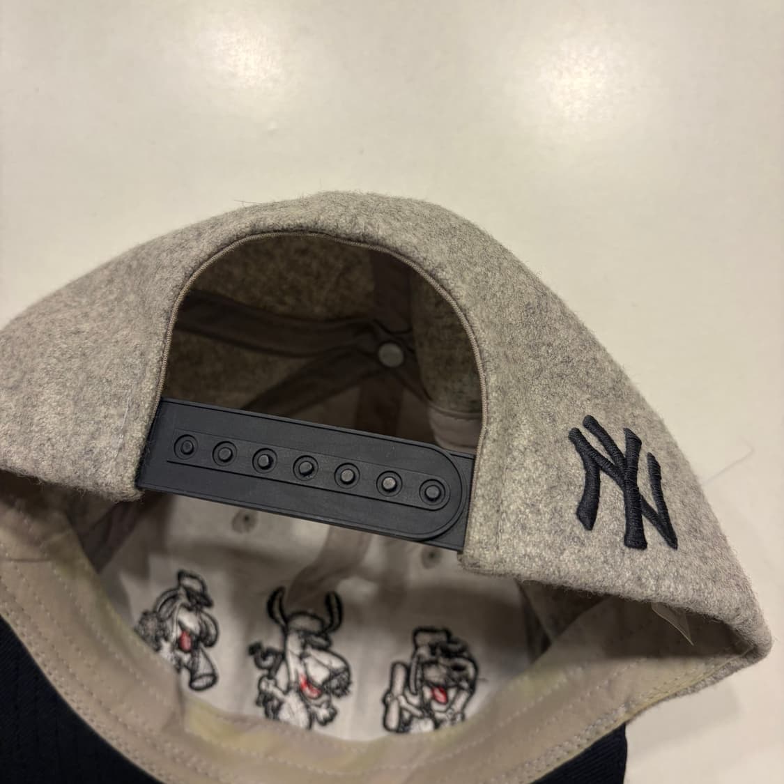 MLB 양키스 울 강아지 캐릭터 모자 상품이미지5