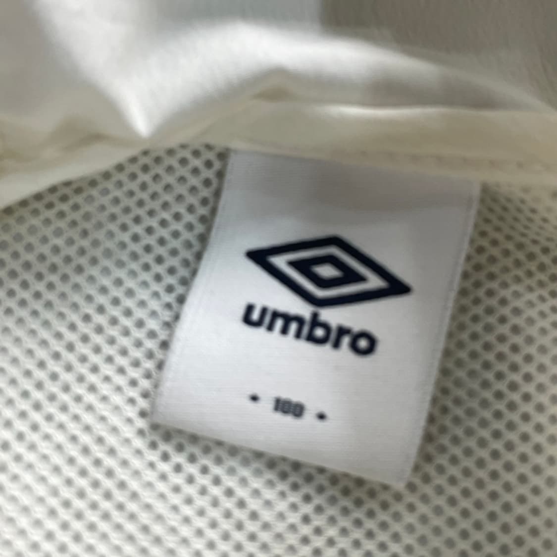 100 엄브로 바람막이 상품이미지3