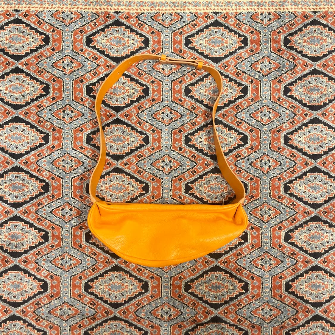 코스 오렌지 미니 크로스바디백 크로스백 상품이미지1