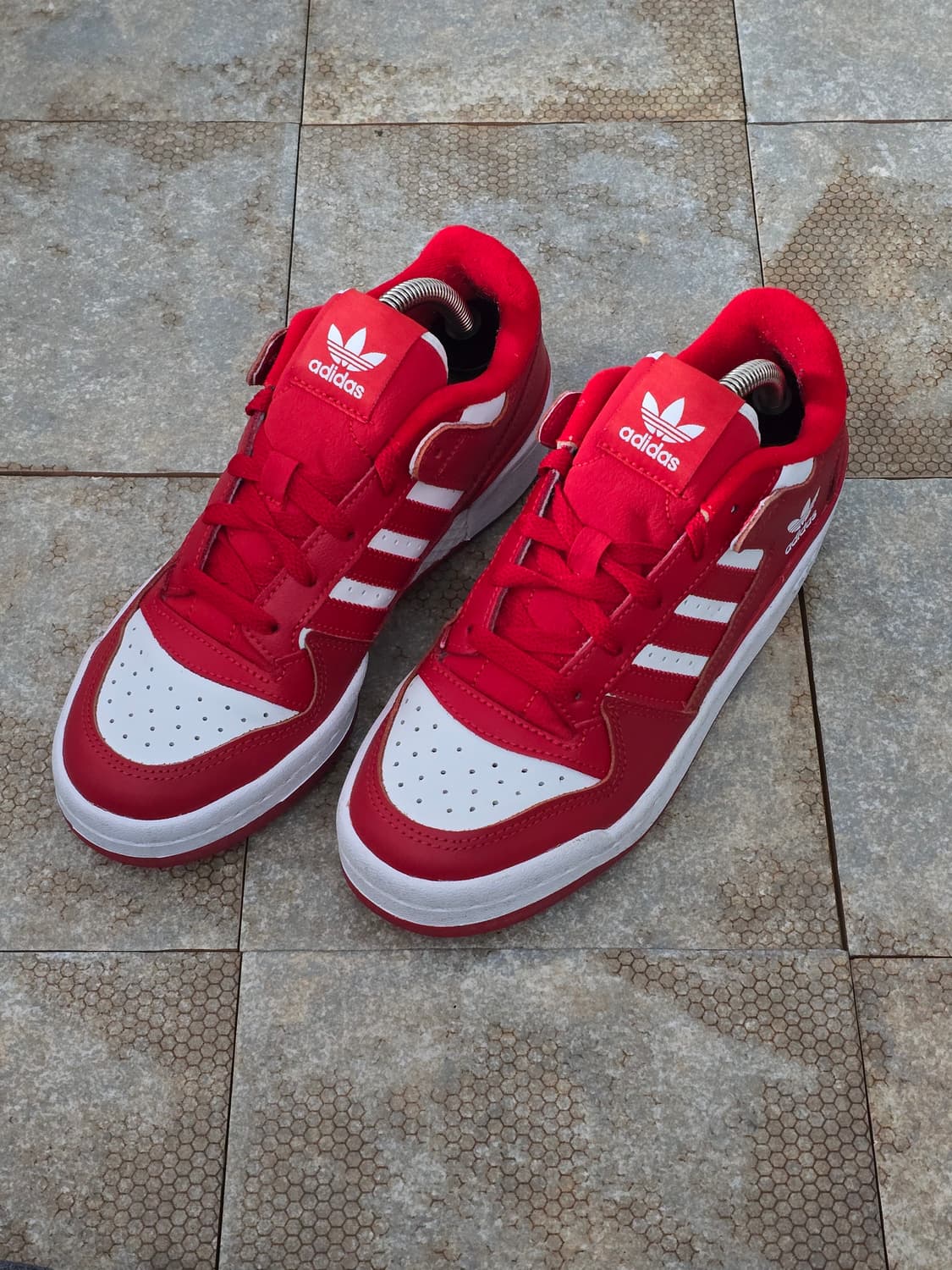 (230)아디다스 포럼 로우 스칼렛  상품이미지1