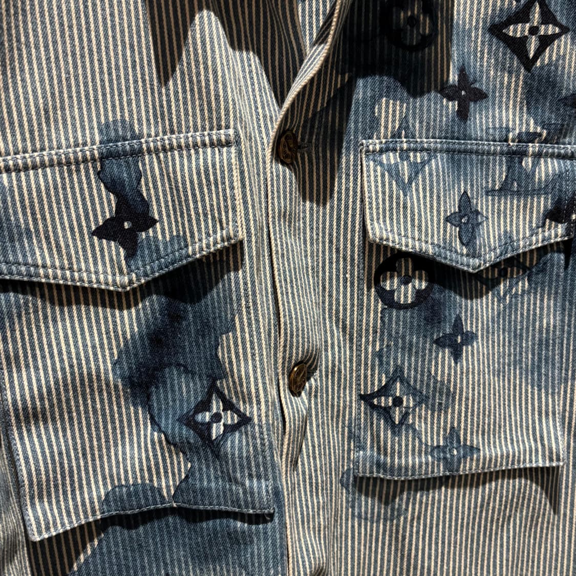 [L size] 루이비통 모노그램 워터컬러 데님자켓 상품이미지3