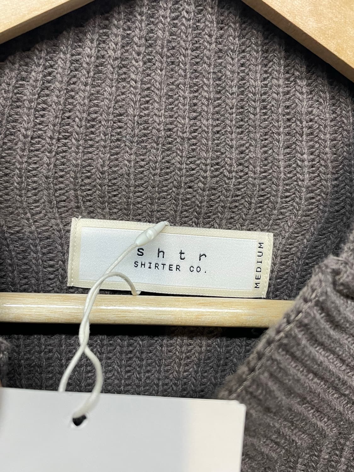 셔터 골지 하이넥 니트 브라운 상품이미지6