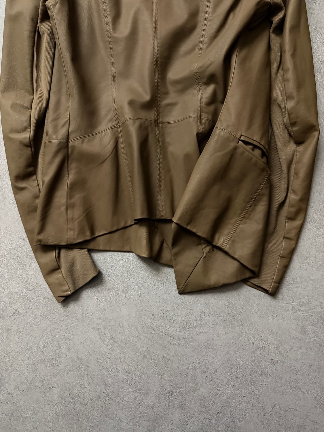 릭오웬스 비대칭 하이넥 램스킨 자켓 상품이미지6