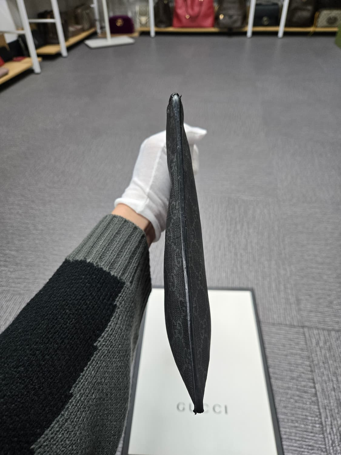 [특가][정품] 구찌 킹스네이크 클러치백 상품이미지4