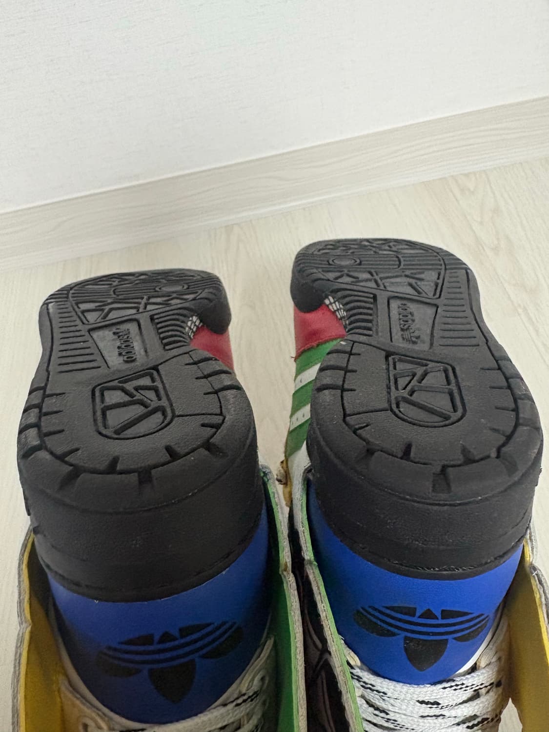 아디다스 제레미스캇 이글윙토템 상품이미지5
