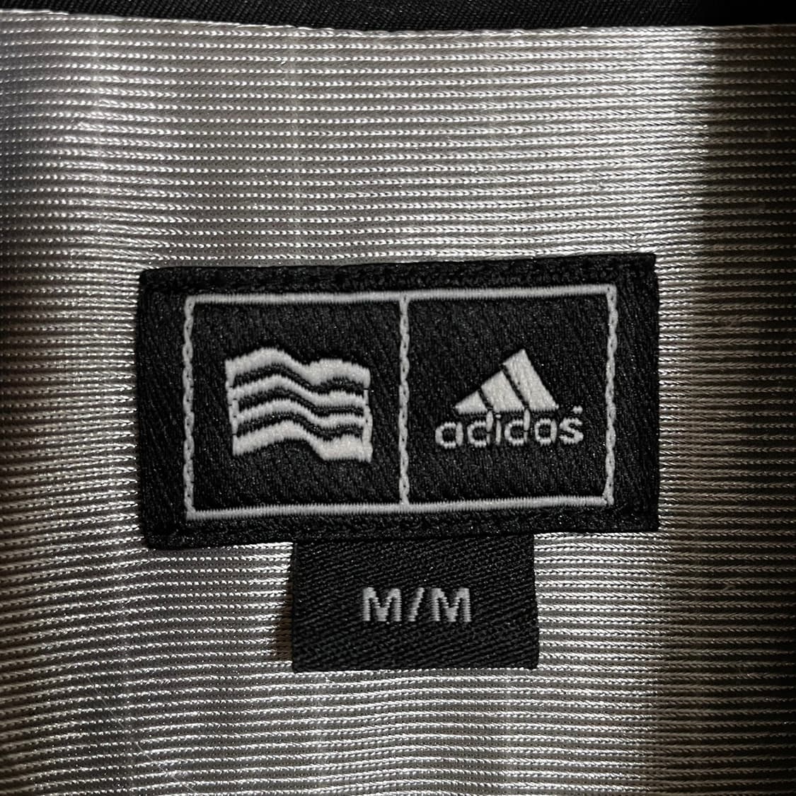 아디다스 검정 반팔 아노락 바람막이 M 상품이미지3