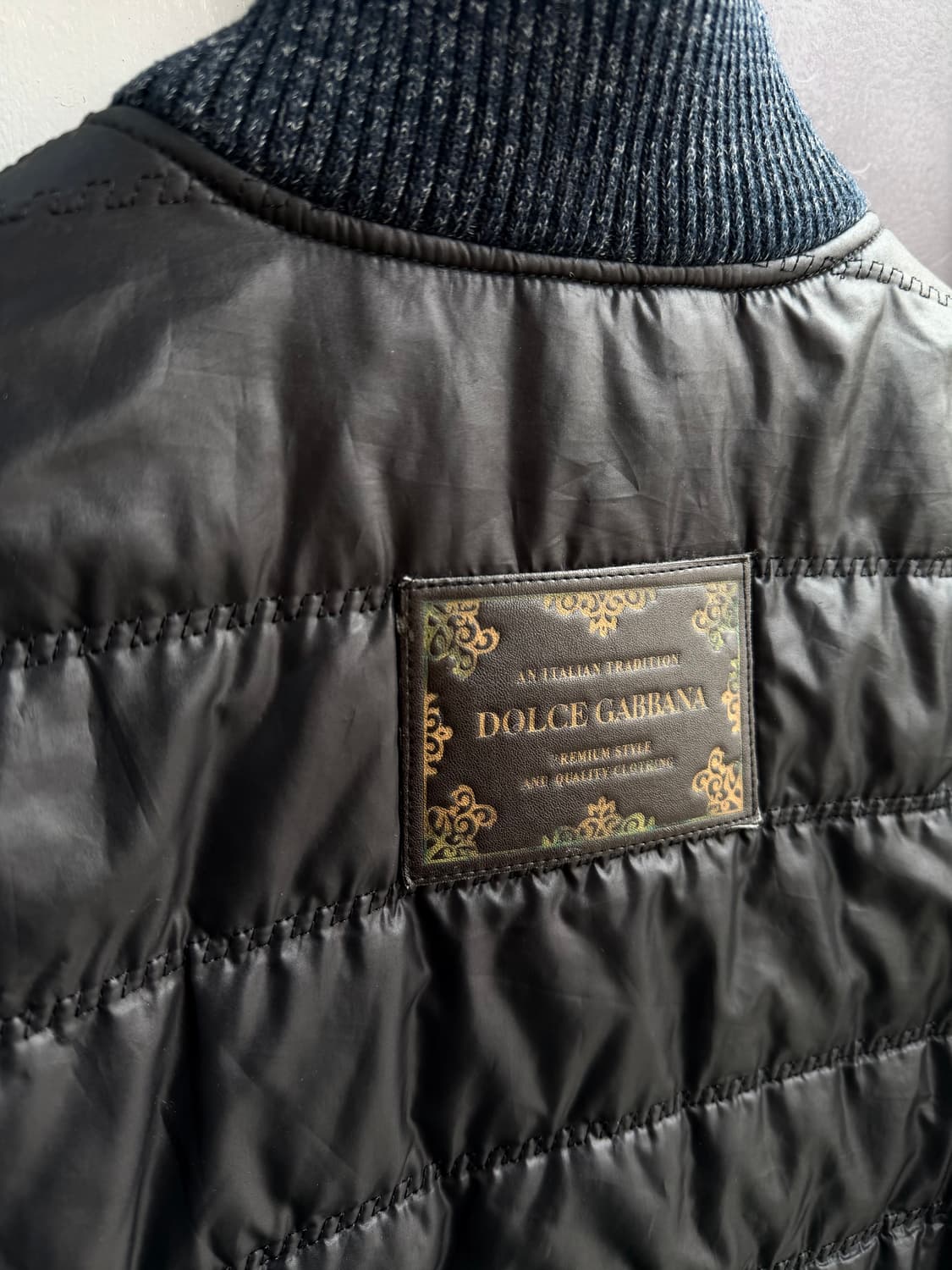 .L/ 돌체앤가바나 08AW DG 골드패치 퀄팅 패딩 상품이미지9