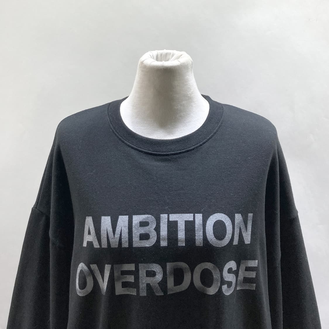 엔비플러스 여성크롭맨투맨티셔츠 블랙 F 상품이미지2