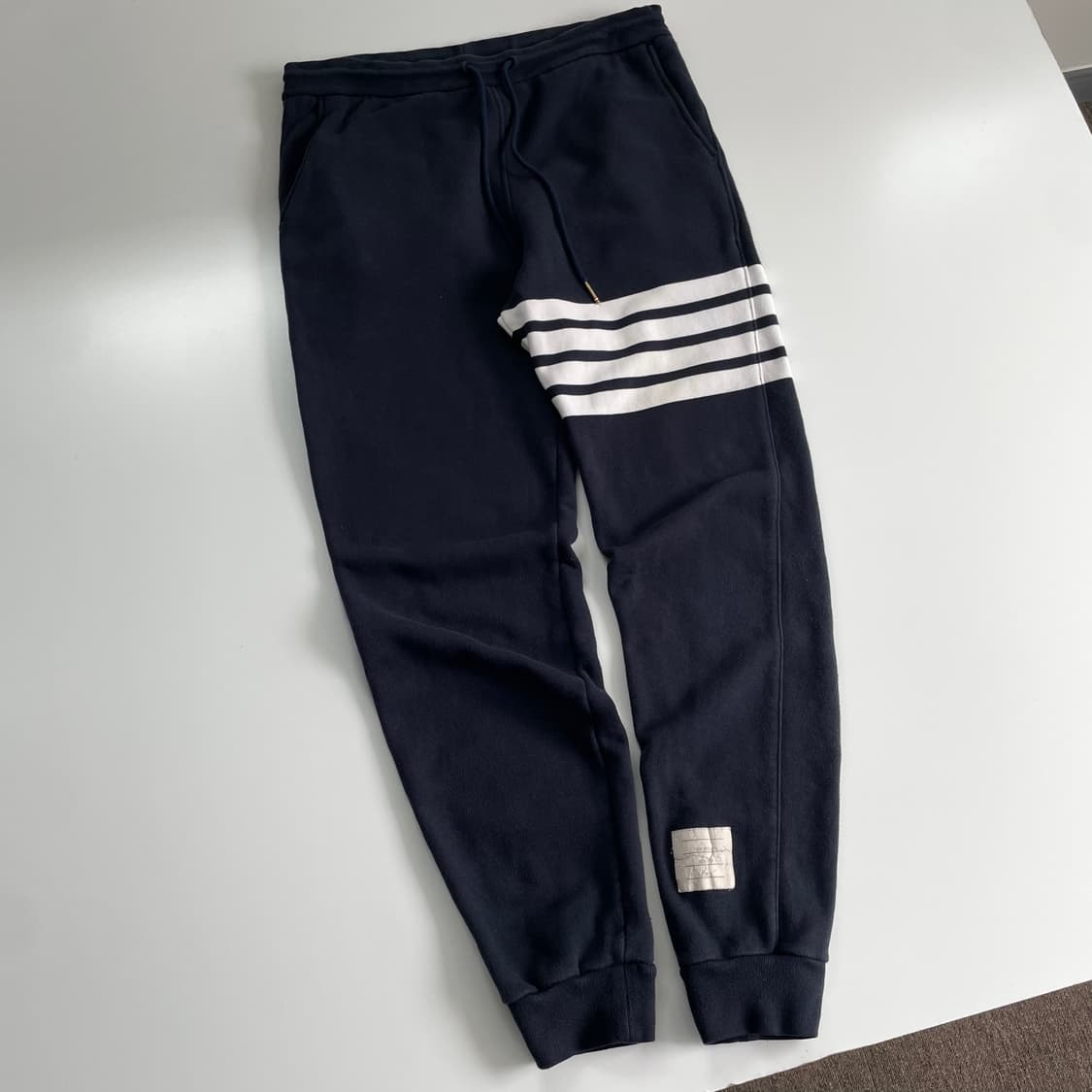 Thom Browne   톰브라운 완장 코튼 조거팬츠 상품이미지2