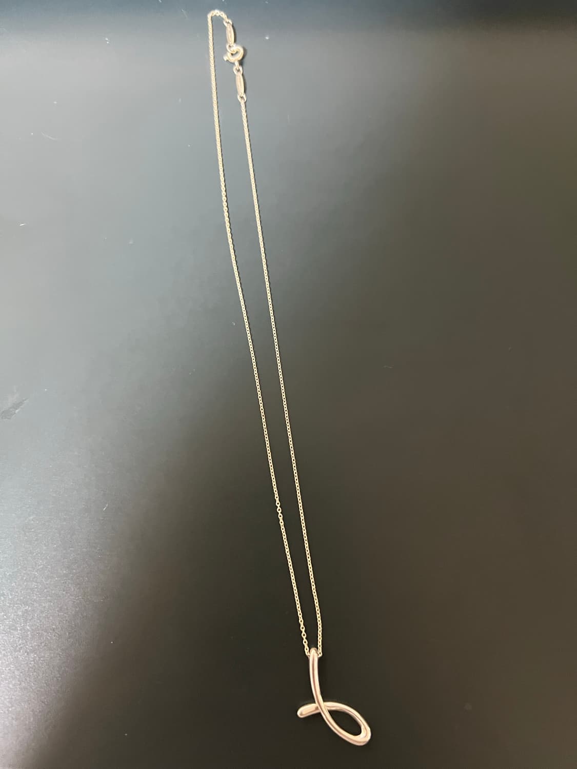 티파니 엘사 퍼레티 알파벳 펜던트 J 상품이미지4