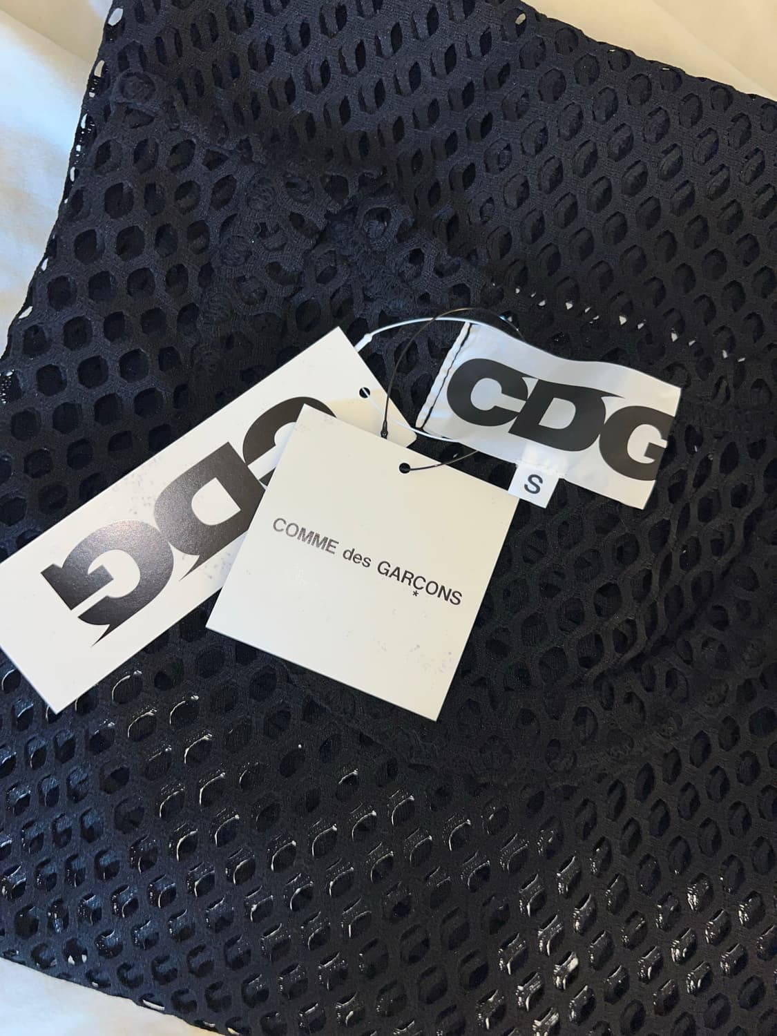 [S] 꼼데가르송 cdg 매쉬 반팔 상품이미지1