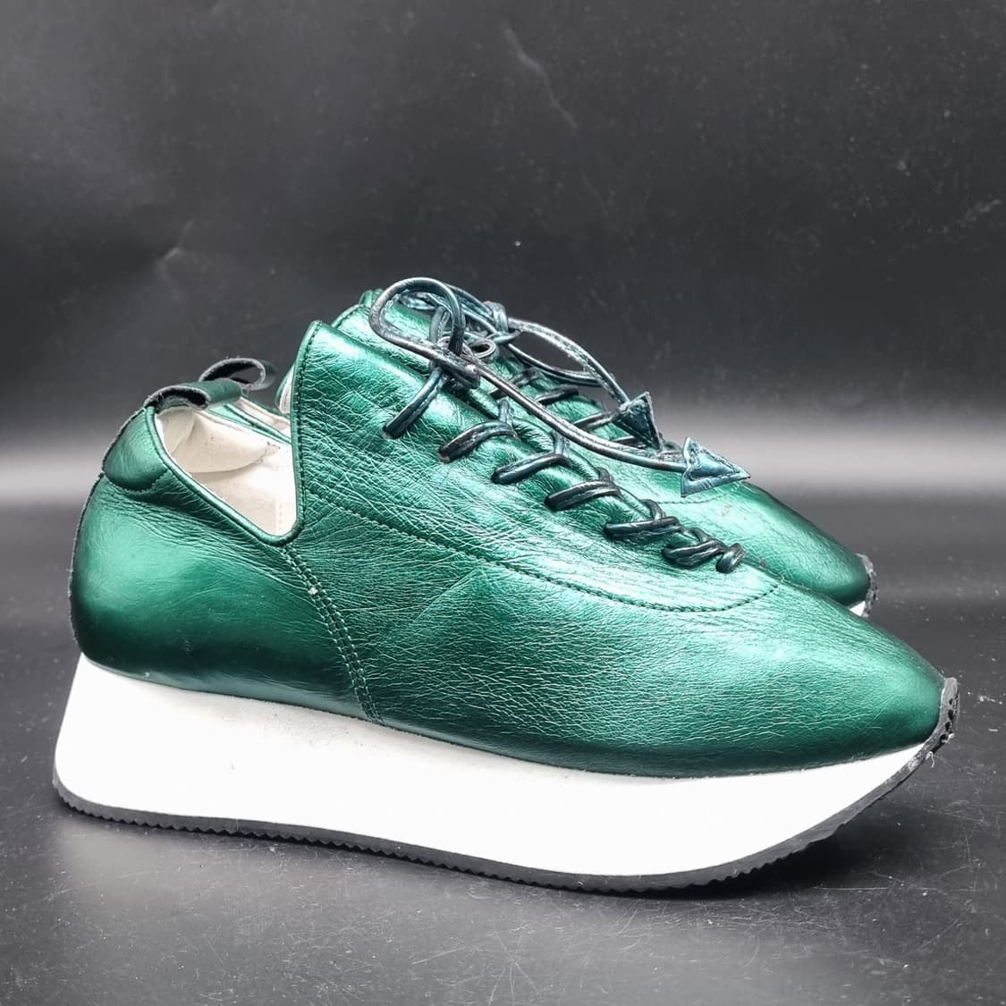 나무하나 플리트 스니커즈  실사이즈240 굽5 상품이미지1