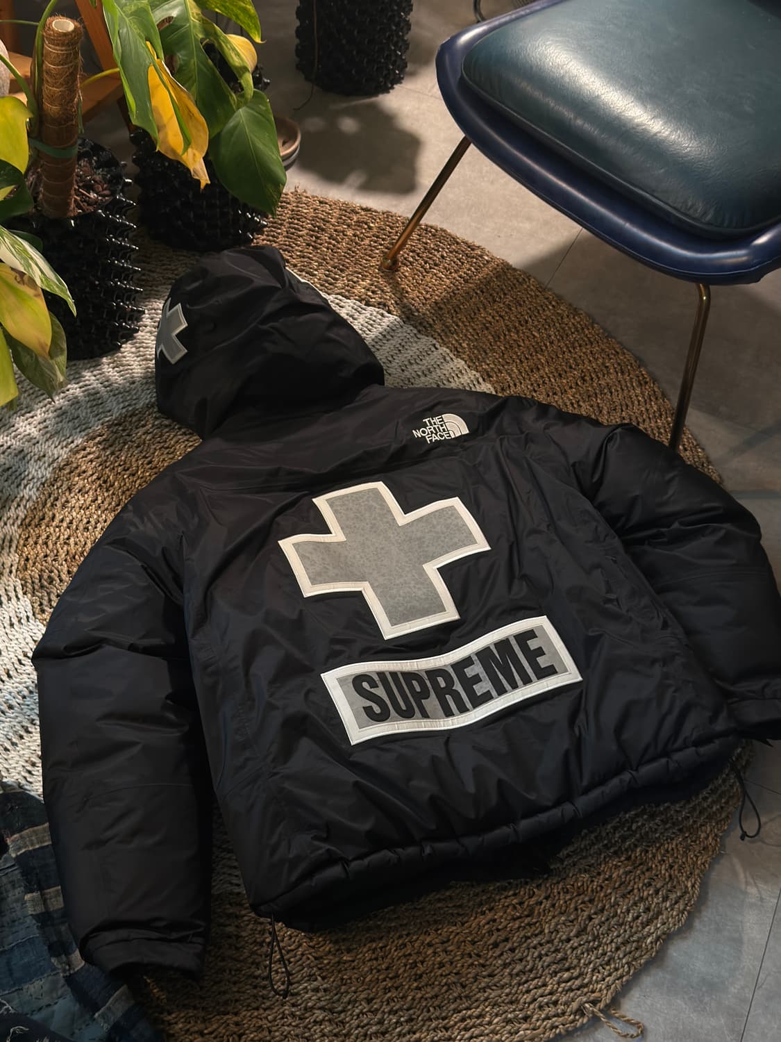 슈프림x노스페이스 서밋 레스큐 파카 L size 상품이미지4