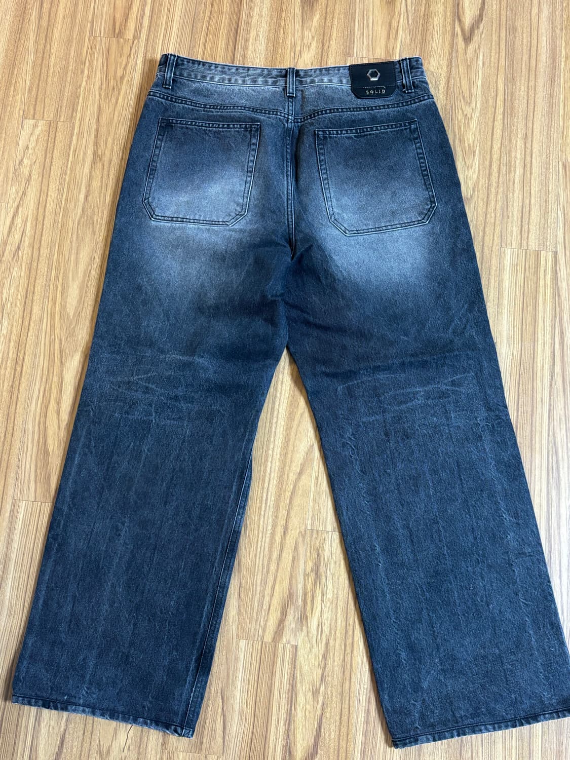 솔리드옴므 와이드 데님 팬츠 흑청 상품이미지2