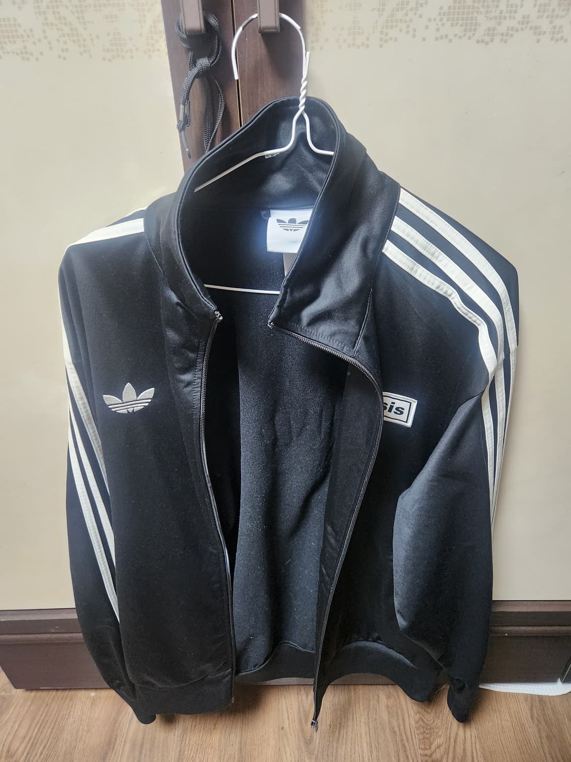 아디다스X오아시스 트랙탑 져지 uk m 상품이미지1