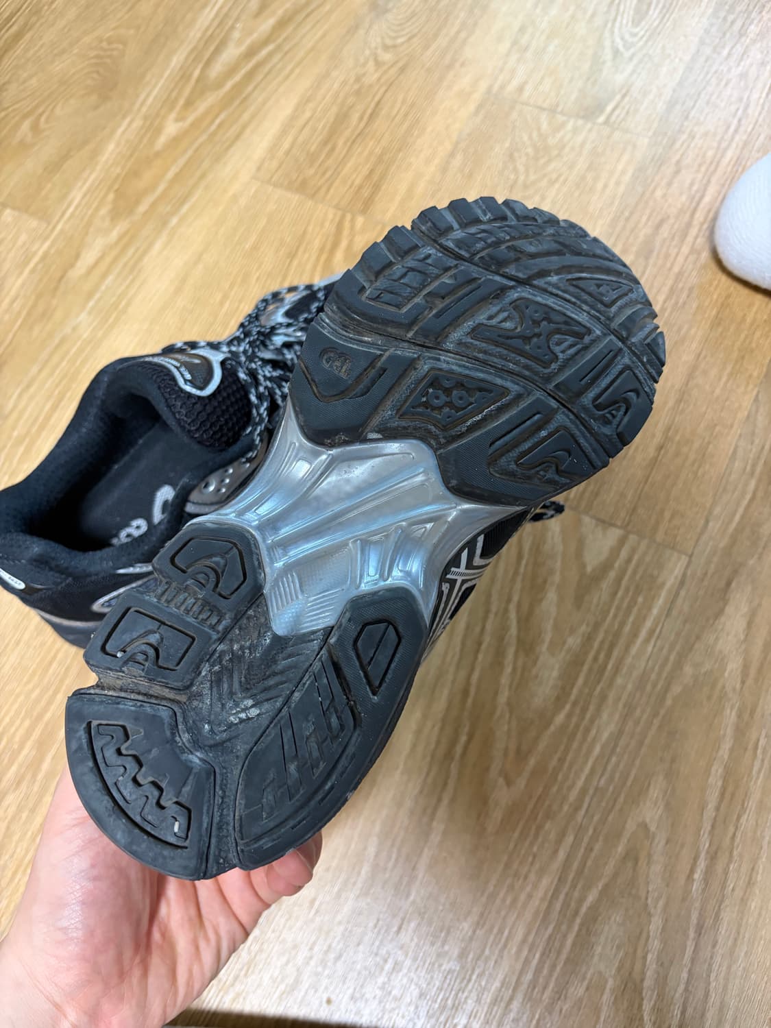 아식스 젤 님버스 10.1 블랙 퓨어 실버 상품이미지3