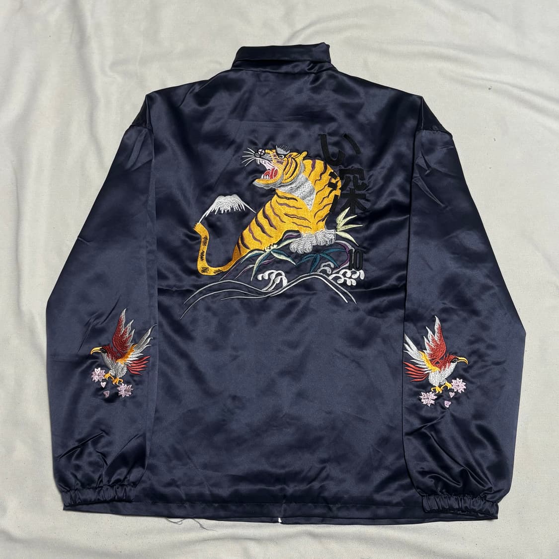 UK 48 12 딘 호랑이&독수리 자수 네이비 스카쟌 상품이미지2