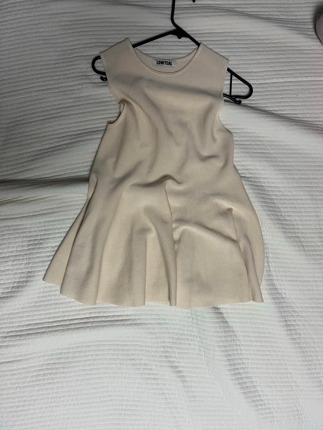 로우틸 LT324 DART POINT BALLOON SLEEVELESS 상품이미지4