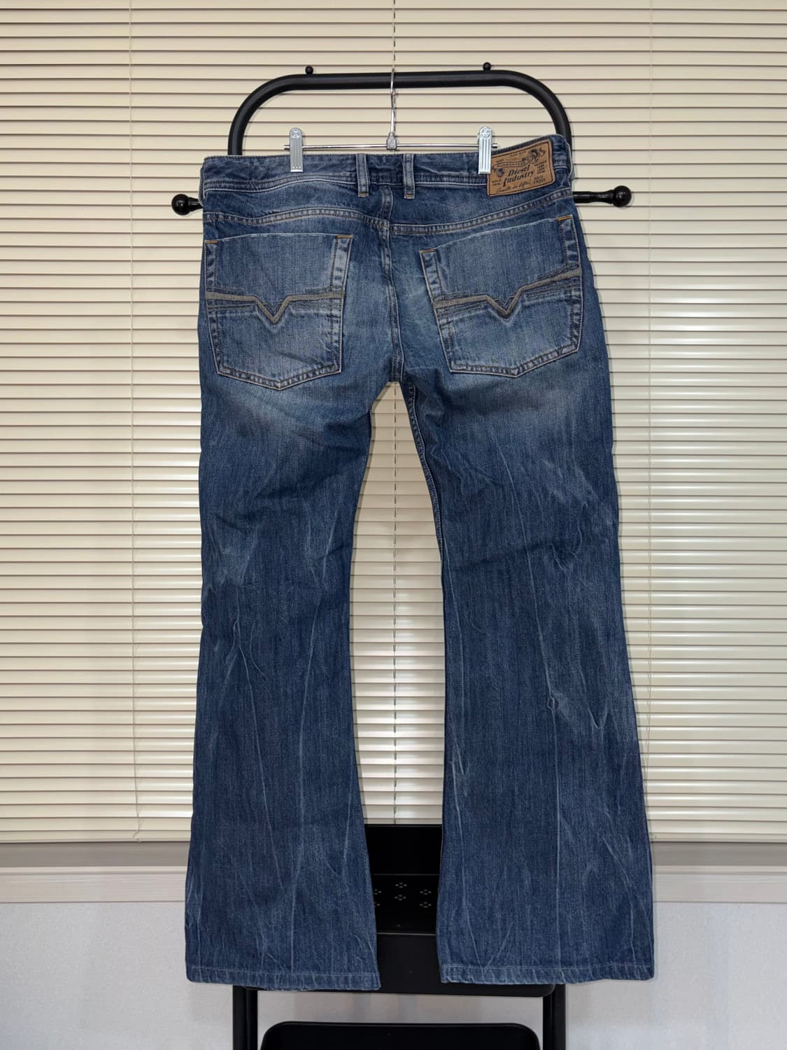 디젤 자탄 008B9 디스트로이드 부츠컷 상품이미지2