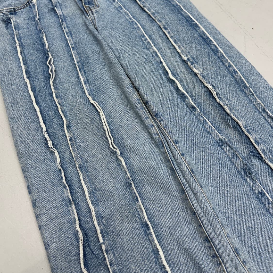 더오픈프로덕트 디스트레스드 와이드 데님팬츠 상품이미지5